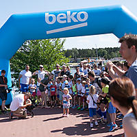 slesin16kids-200m-00006.jpg