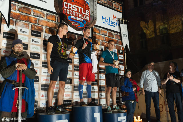 Castle_Triathlon_2024_logo_613.jpg