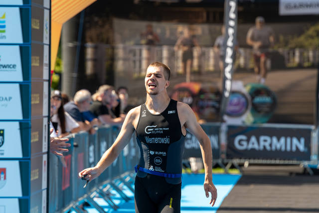 GTTELB20262400.jpg