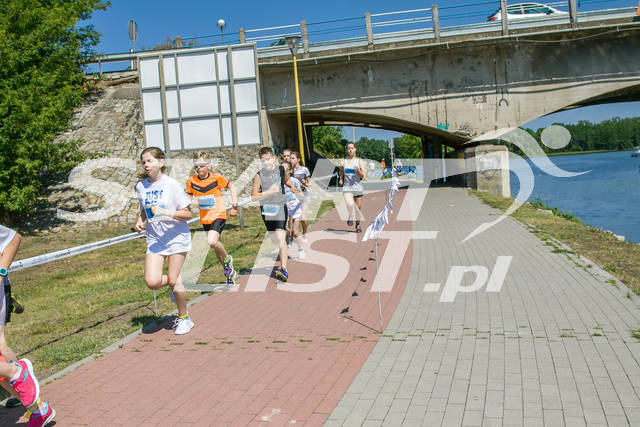slesin16kids-1km-00007.jpg